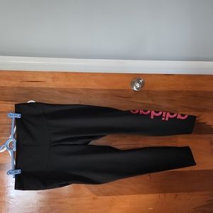Black leggings